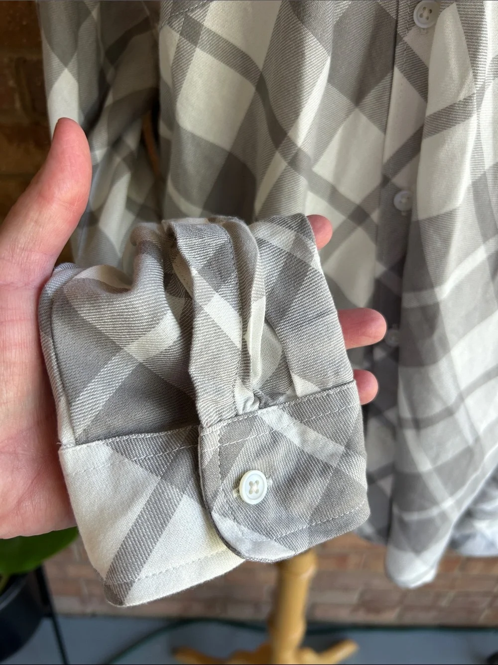 NWT XXL Kim Rogers Gray and White Plaid Button-Down Shirt